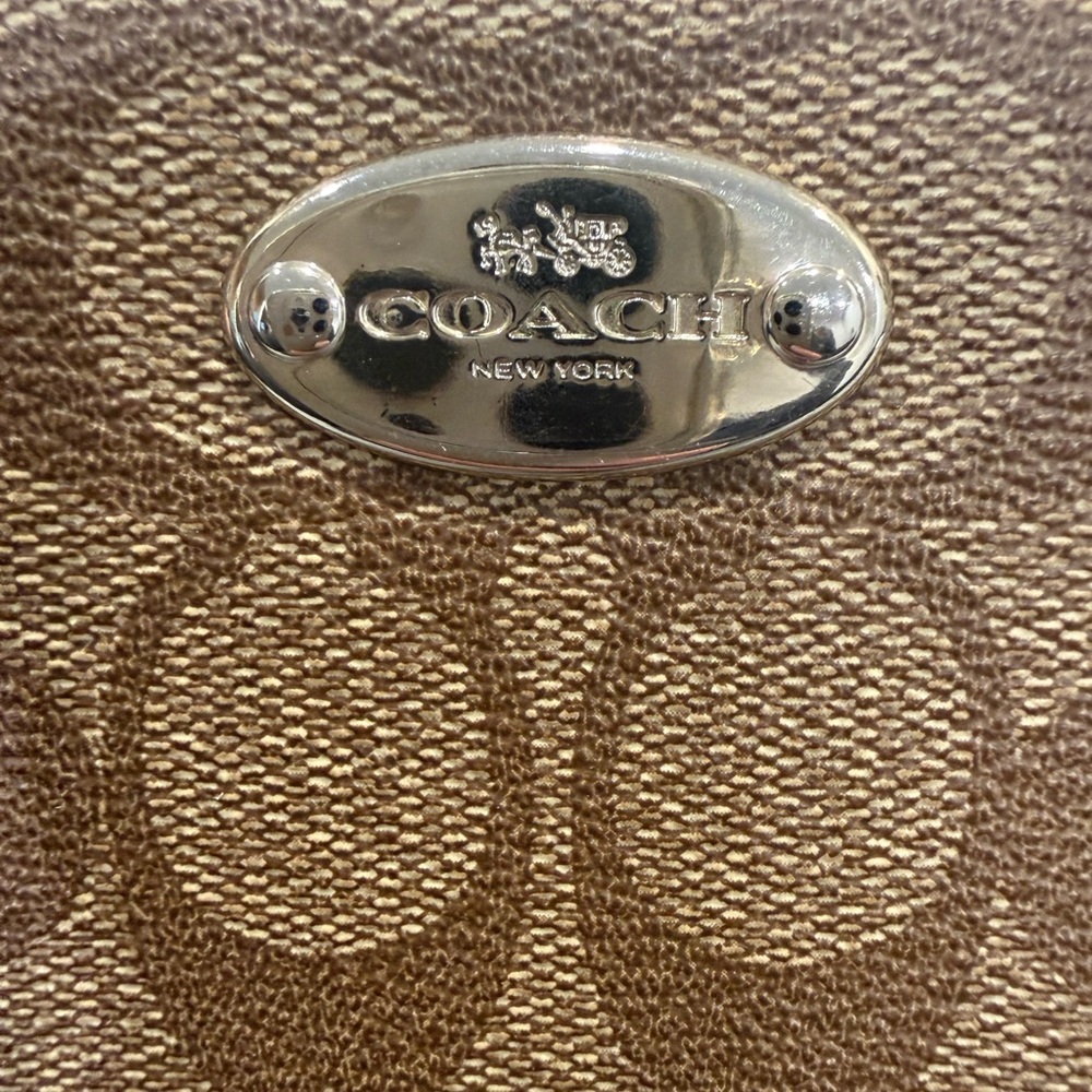 Coach Tan Signature Pattern Wallet - Picture 3 of 16